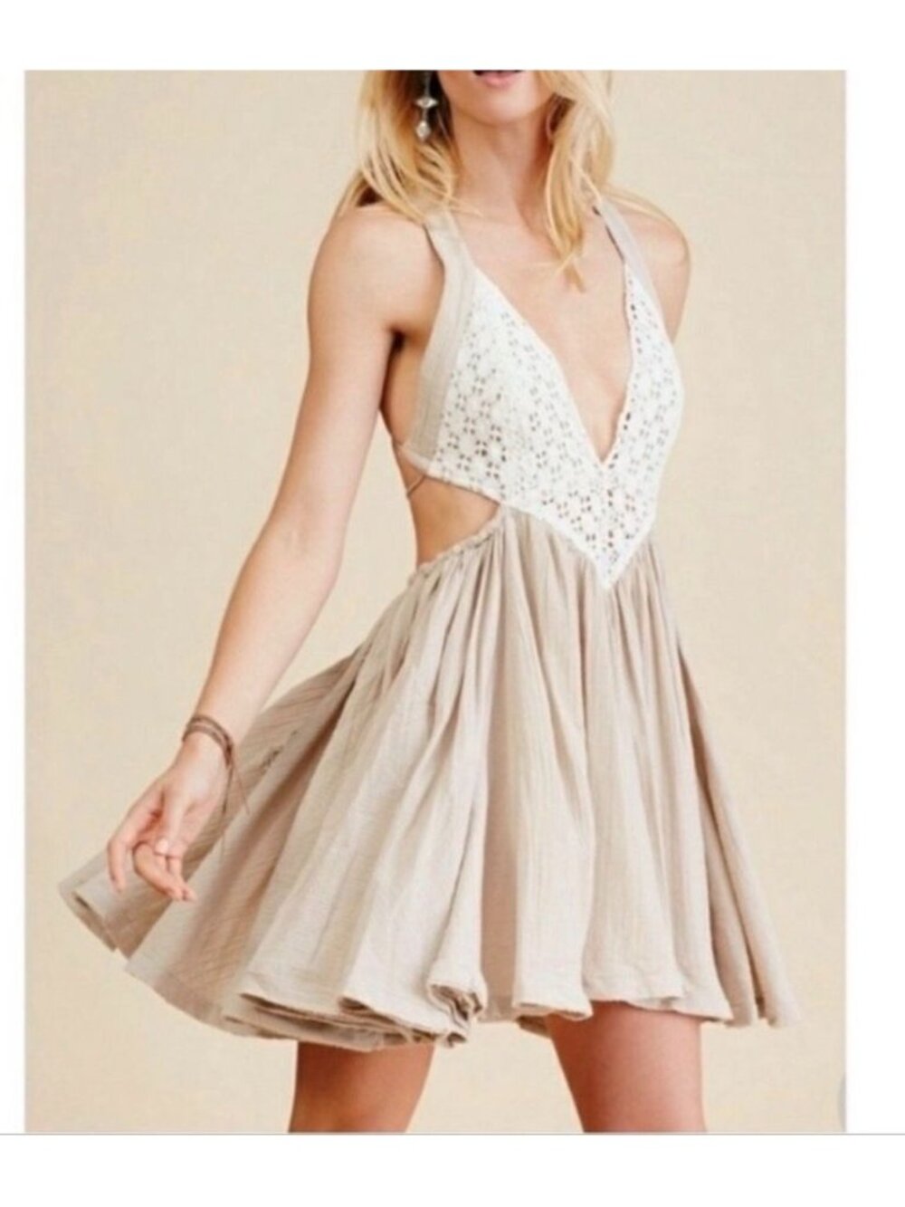 Free People Beige White Crochet Halter Mini Dress Tassel Boho Size Small Macrame